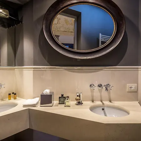 Palazzo Ridolfi - Residenza D'epoca 3*