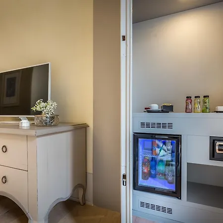 Palazzo Ridolfi - Residenza D'epoca 3*