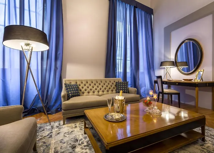 Palazzo Ridolfi - Residenza D'epoca Hotel 3*