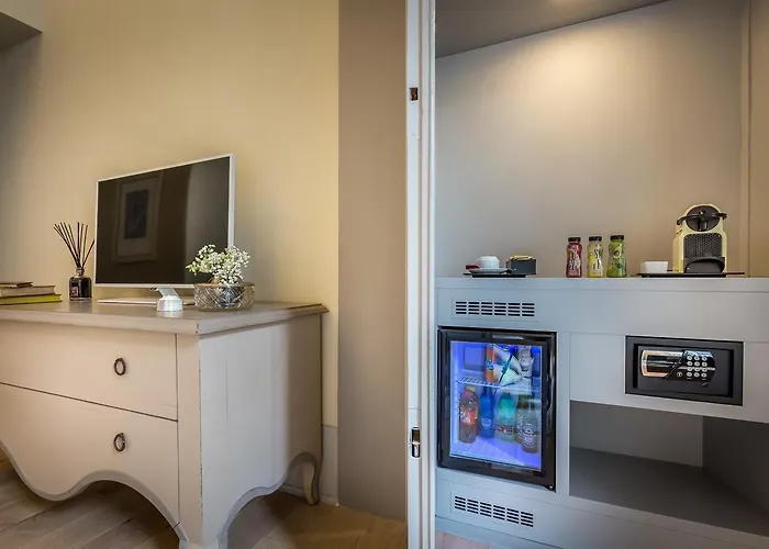 Palazzo Ridolfi - Residenza D'epoca 3*